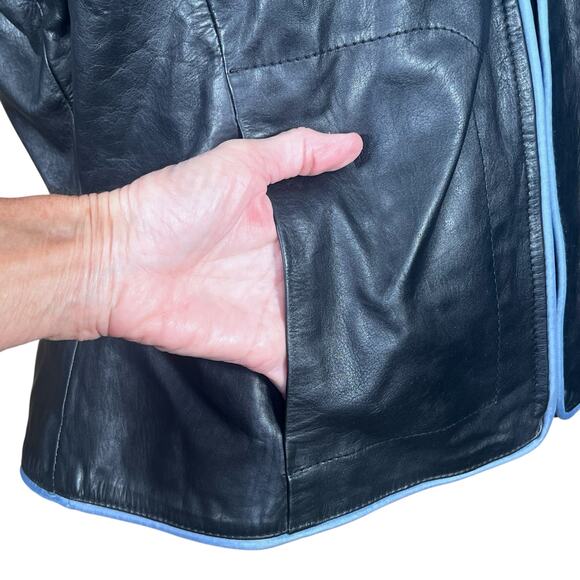 Wilson’s Women’s Black Leather Lined Maxima Zippered Vest with Hood Size Large - Picture 3 of 11